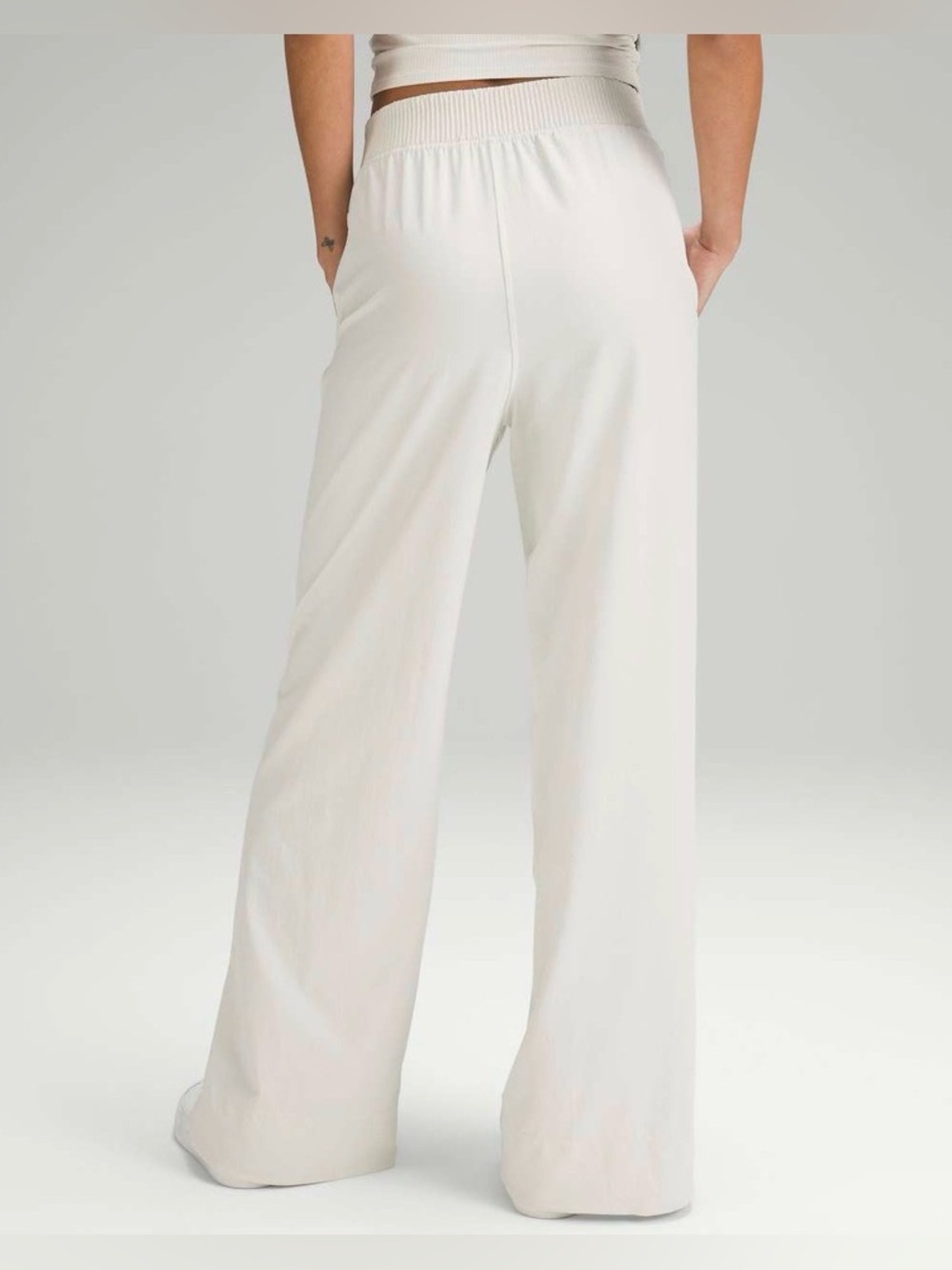 Lululemon Stretch Woven Wide-Leg High-Rise Pant in Bone - Picture 4 of 6